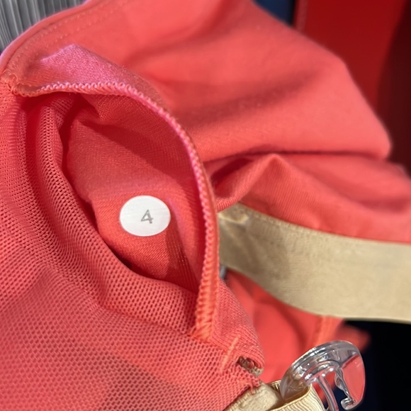 Lululemon Push Your Limit Tank top, size 04. - Picture 6 of 8